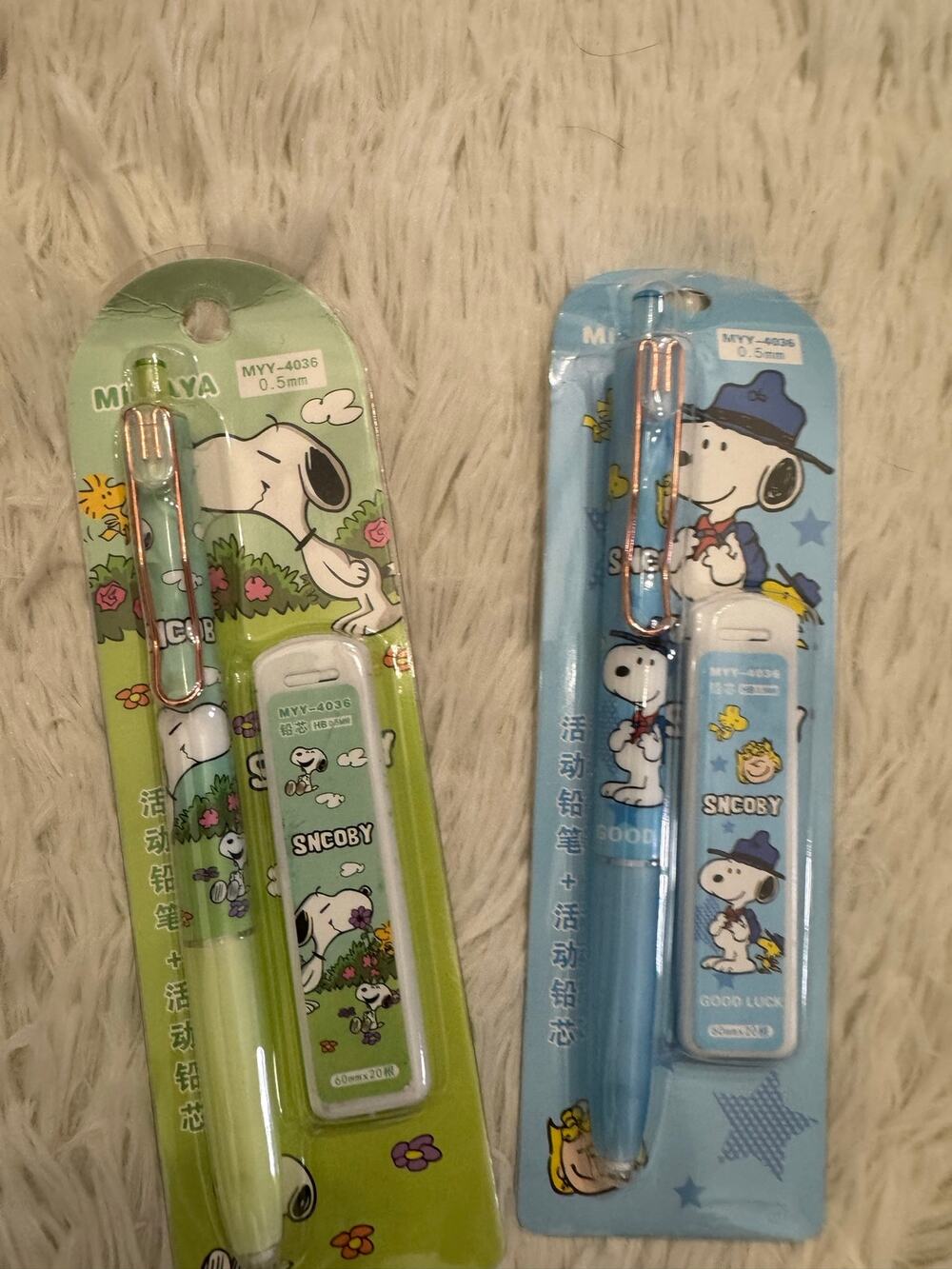 Snoopy mechanical pencil and lead refill set with green and blue